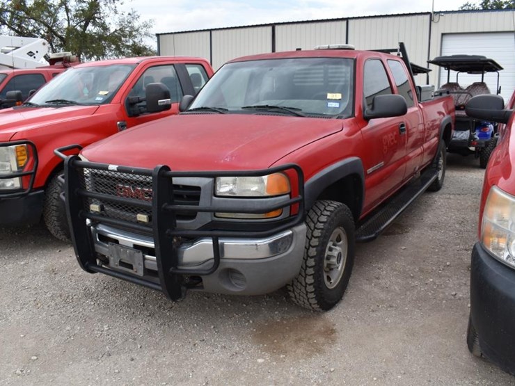 2006-gmc-2500-image-1