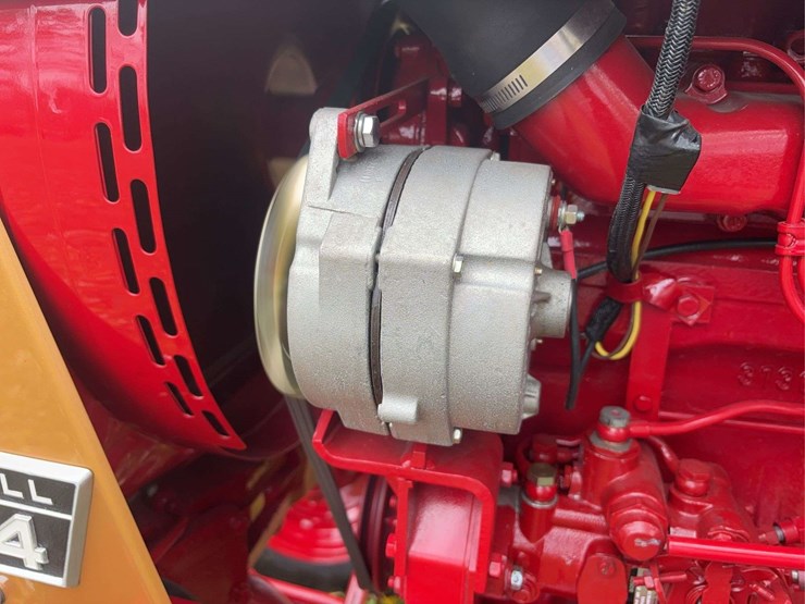 1970-farmall-544-hydro-diesel-row-crop-golden-demonstrator-image-31