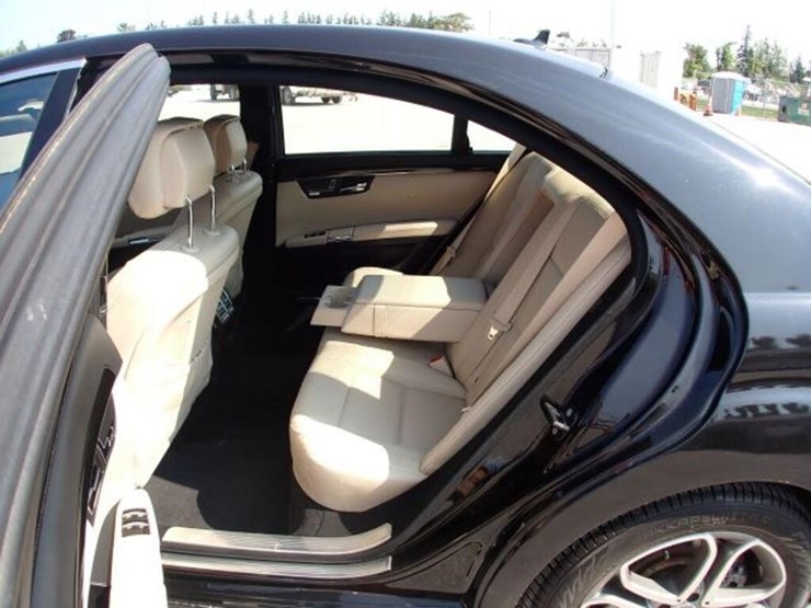 2012-mercedes-benz-s350-bluetec-4matic-awd-sedan-w-image-25