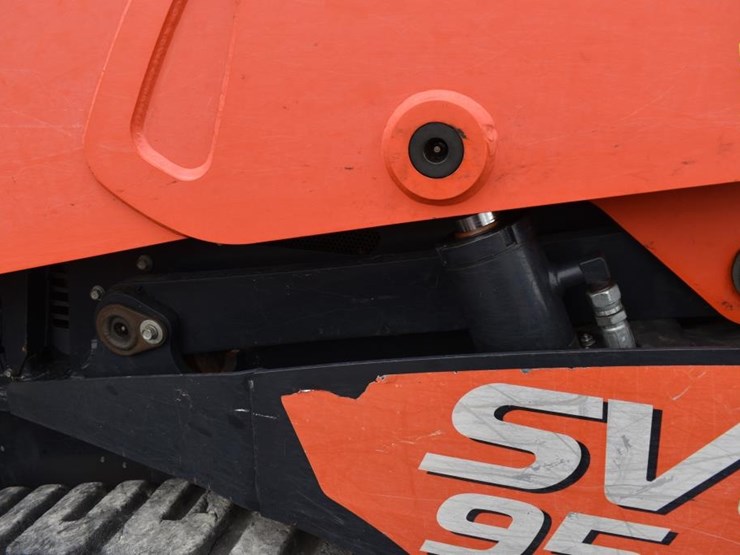 kubota-svl95-2s-image-7