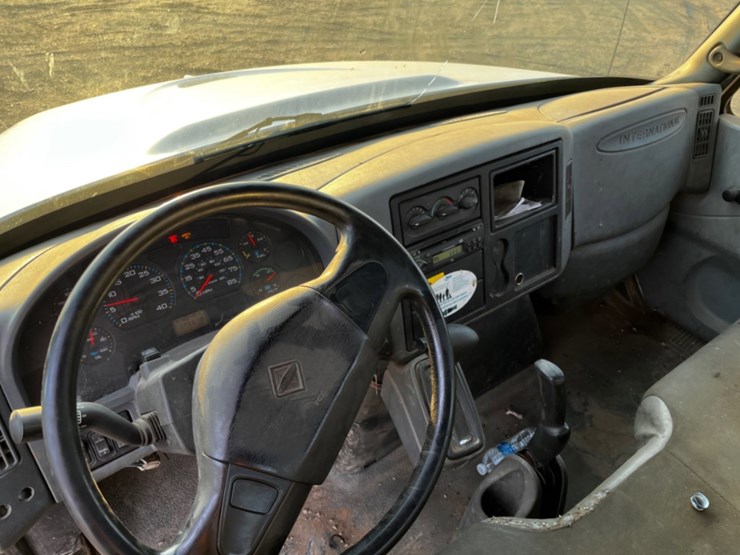 2007-international-durastar-4300-image-13