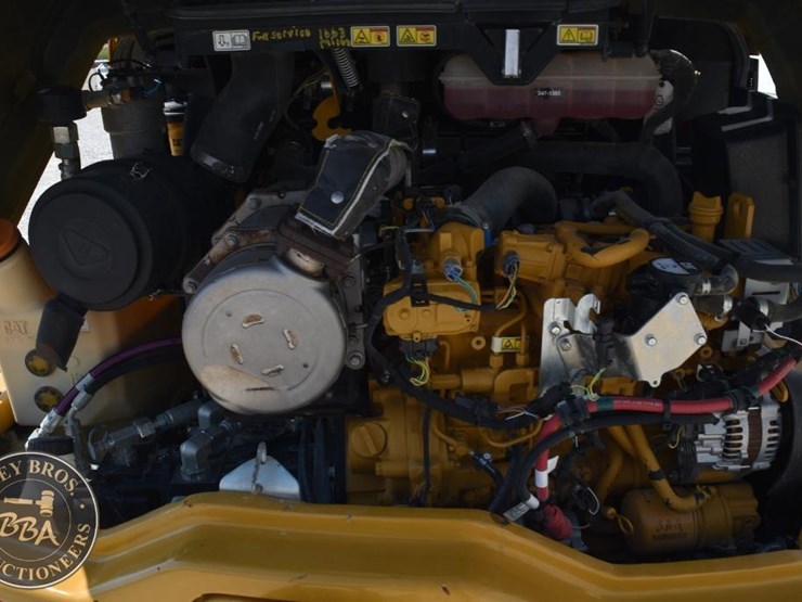 2021-caterpillar-906m-image-26