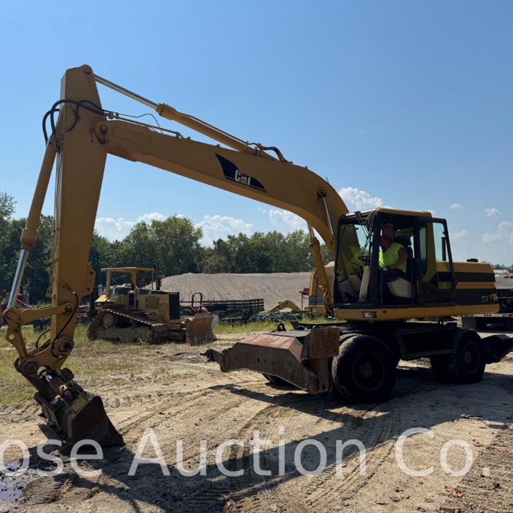 Caterpillar 318