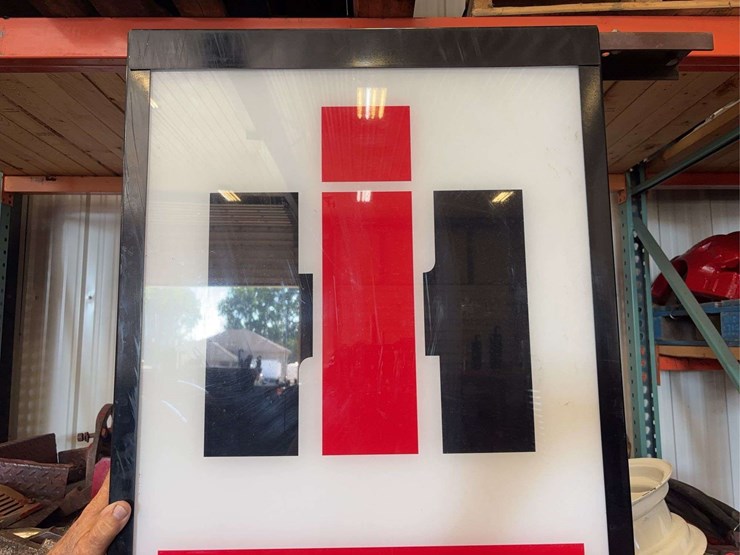 international-harvester-double-sided-lighted-sign-image-8