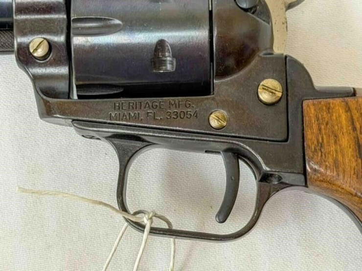 heritage-arms-rough-rider-22lr/mag-pistol-image-8