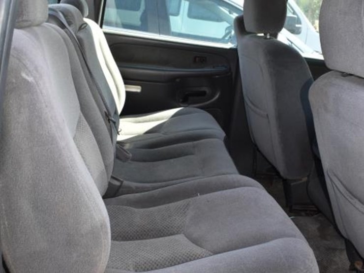 2003-chevrolet-1500-image-8