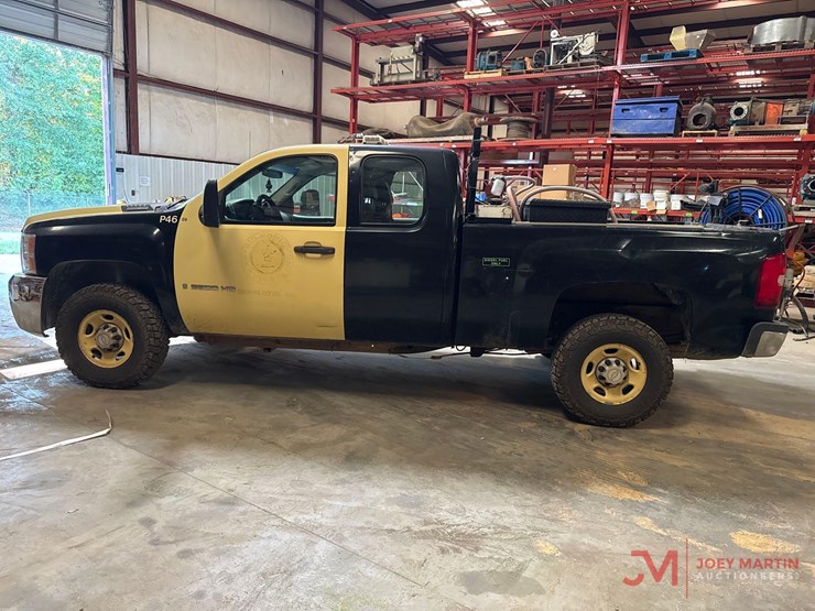 2009-chevrolet-silverado-2500-image-5