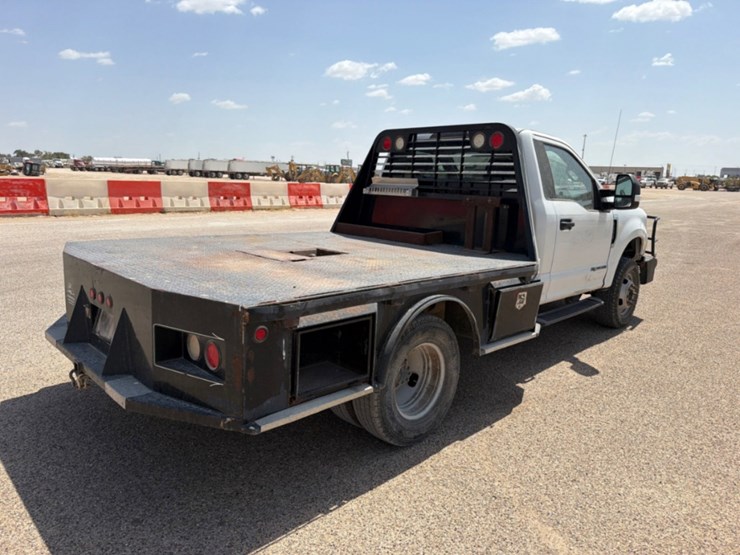 2017-ford-f350-image-5