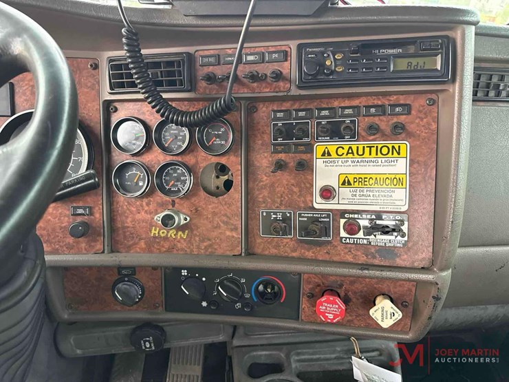 2003-kenworth-t800-image-34