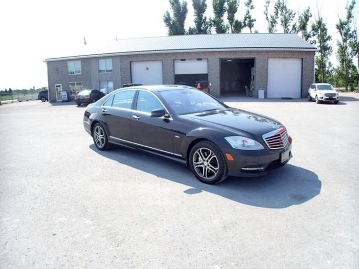 2012-mercedes-benz-s350-bluetec-4matic-awd-sedan-w-image-3