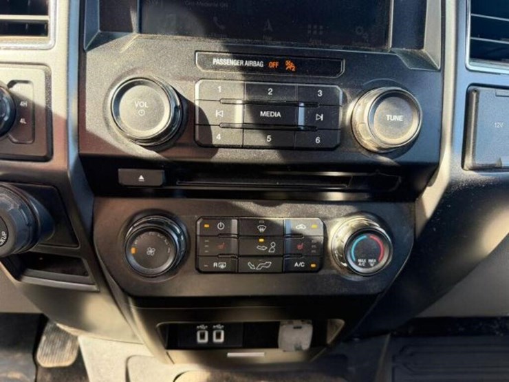 2018-ford-f150-xlt-image-18