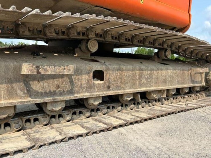 2007-hitachi-zx225us-lc-image-70