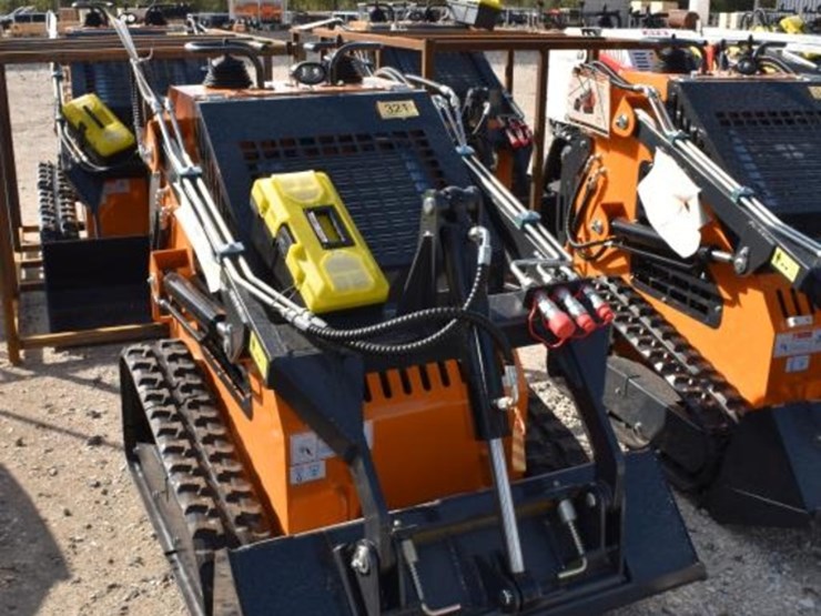 lhr-ht380-q1-mini-skid-steer-(serial-#-not-found)-(k)-image-2