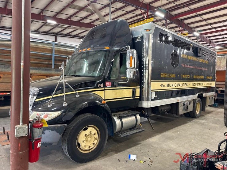 2007-international-durastar-4200-image-4