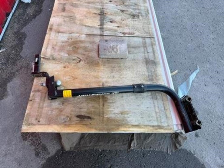 swagman-2-bike-hitch-carrier-image-1