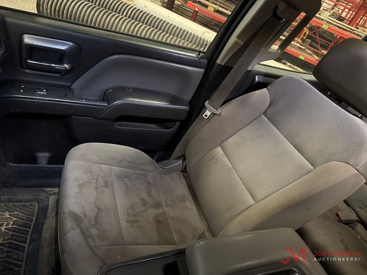 2015-chevrolet-silverado-2500-image-28