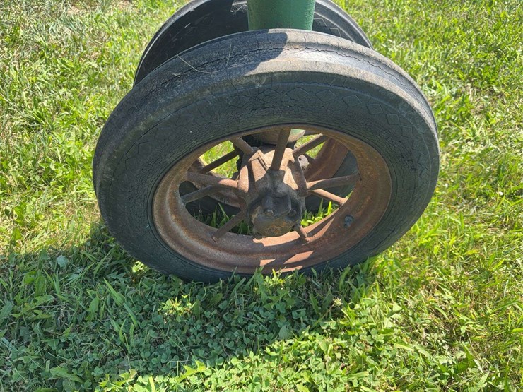 john-deere-b-image-17