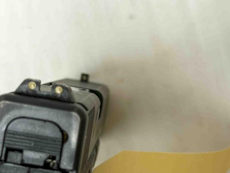 glock-model-21-45acp-pistol-image-17