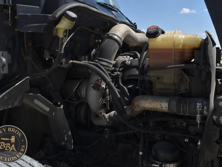 2013-international-transtar-8600-image-33