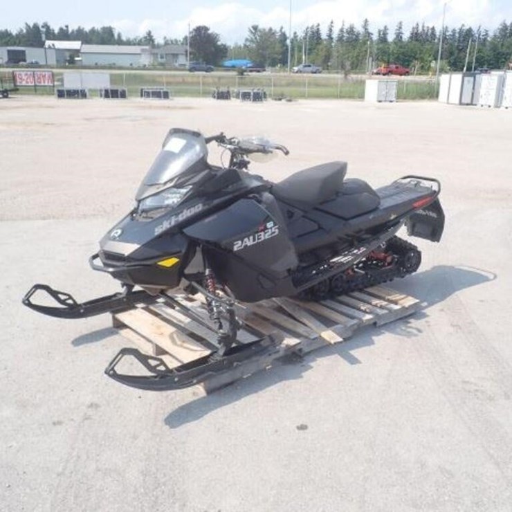 2021 Ski-Doo Renegade X 850 Snowmobile 2BPSUMJ6MV0