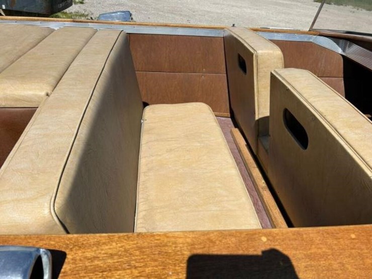 century-antique-wooden-18-ft-power-boat-image-32