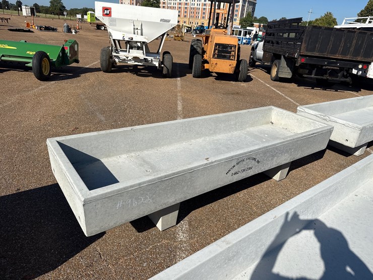 #9622-•-3’-x-10’-trough-image-1