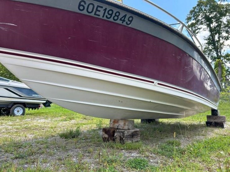 ebbtide-180-riviera-xl-bowrider-image-9