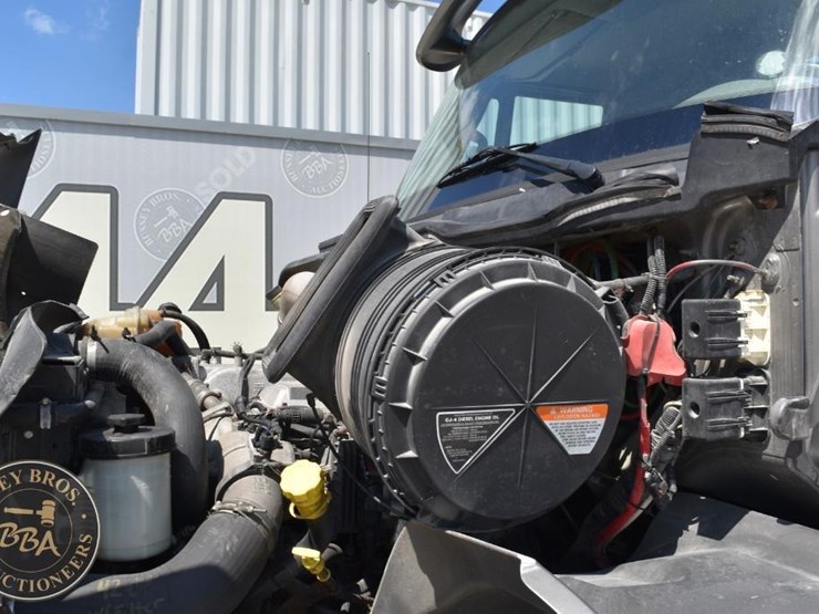 2013-international-transtar-8600-image-30
