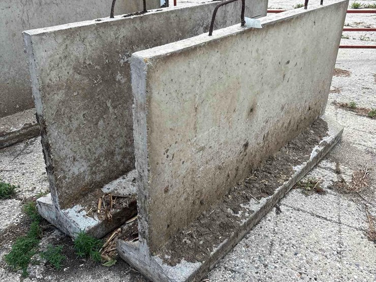 2-61/2’-long-portable-cement-walls-image-1
