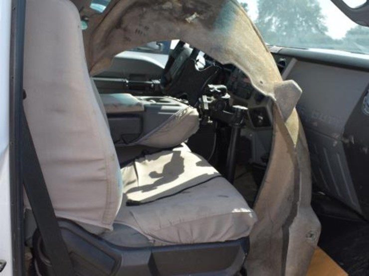 2016-ford-f550-image-5