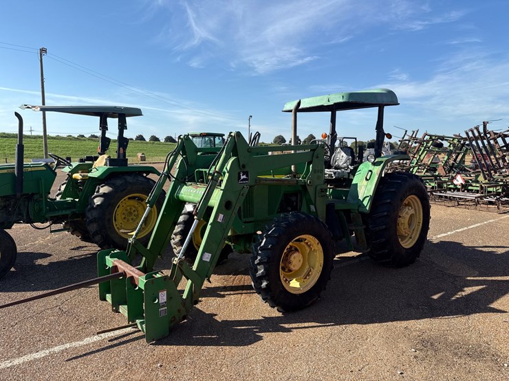 john-deere-6110-image-1