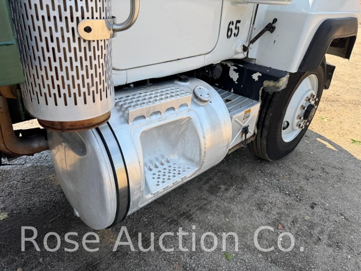 1993-mack-rd690s-image-19