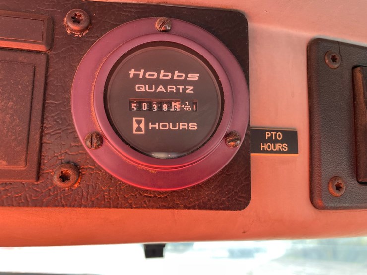 2002-freightliner-fl80-image-50