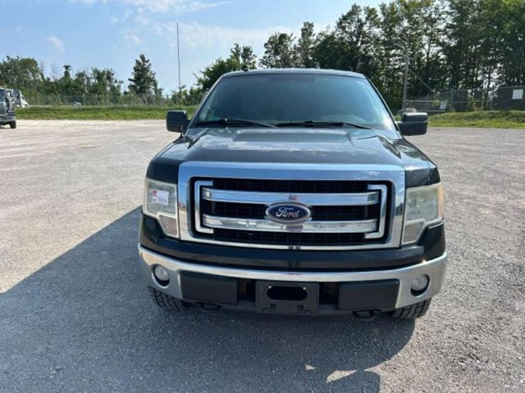 2014-ford-f150-xlt-image-2