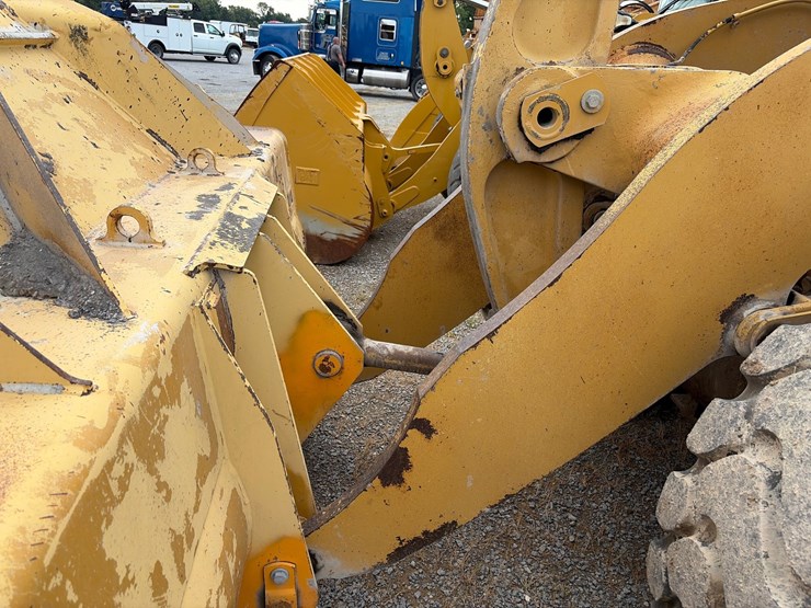 caterpillar-972h-image-2