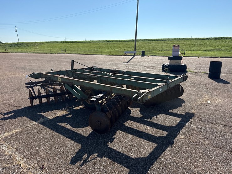 john-deere-230-image-5