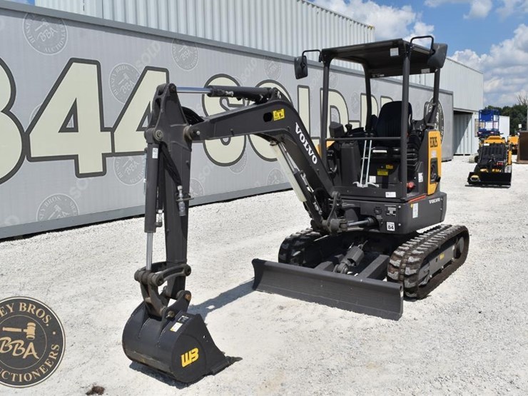2023-volvo-jecr25d-46621-image-2