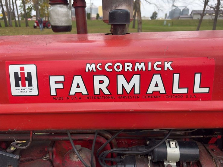 1952-farmall-super-c-image-100