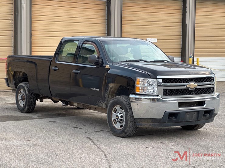 2011-chevrolet-silverado-2500-image-1