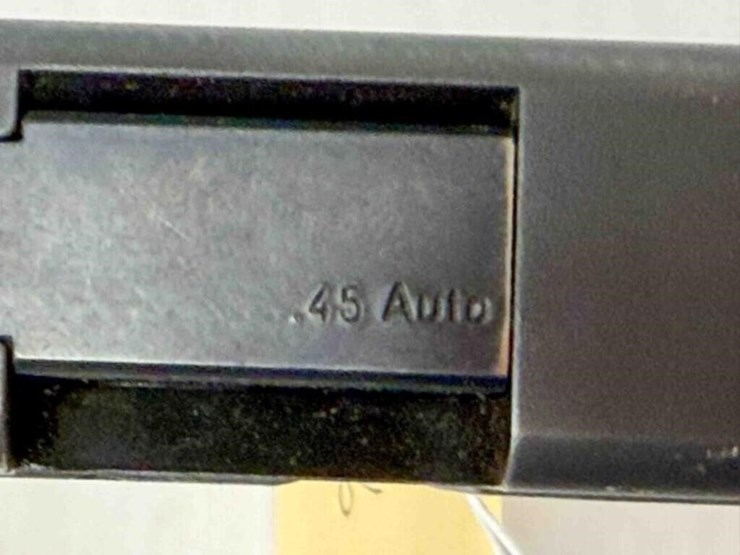 glock-model-21-45acp-pistol-image-15