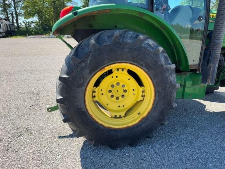2015-john-deere-5085e-image-53