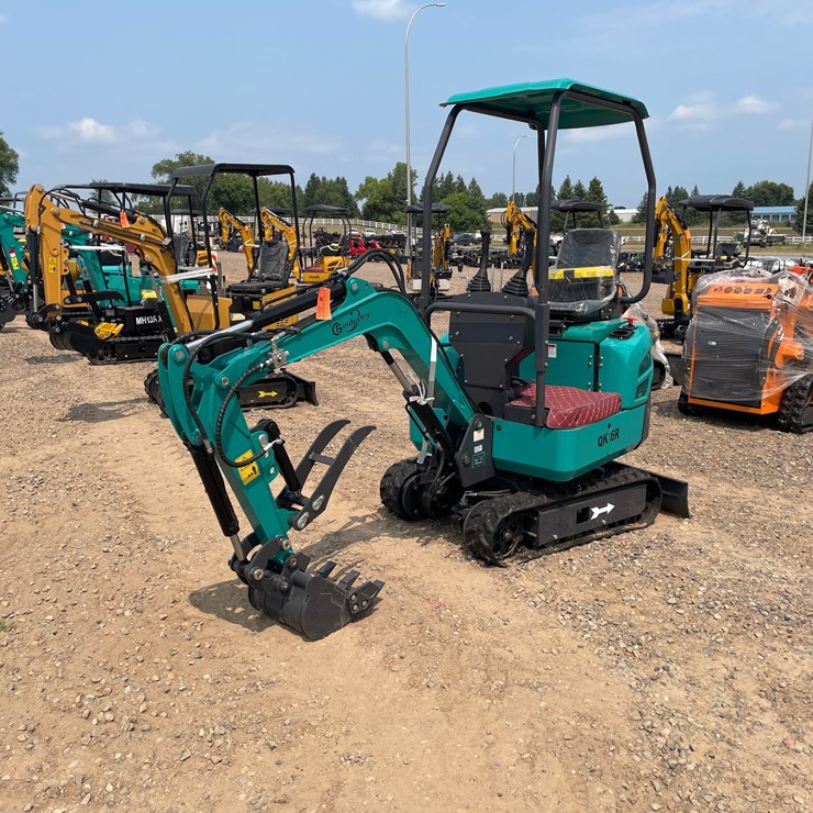 #1002 • 2026 QK16R Mini Excavator
