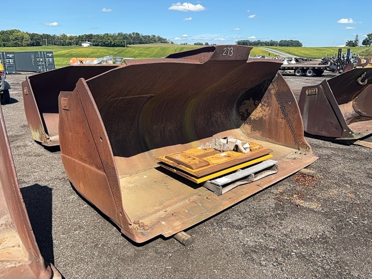 caterpillar-980-image-2