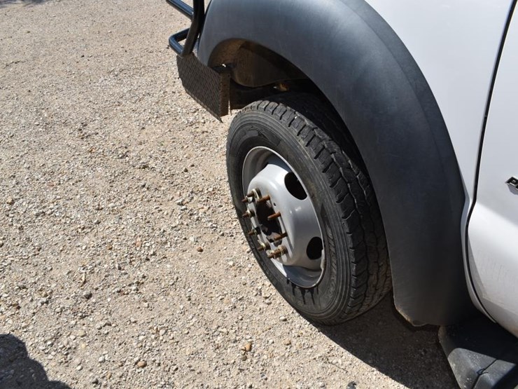 2016-ford-f550-image-23