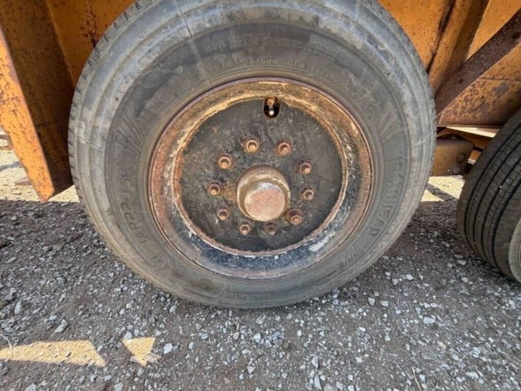 belshe-gooseneck-equipment-trailer-image-10