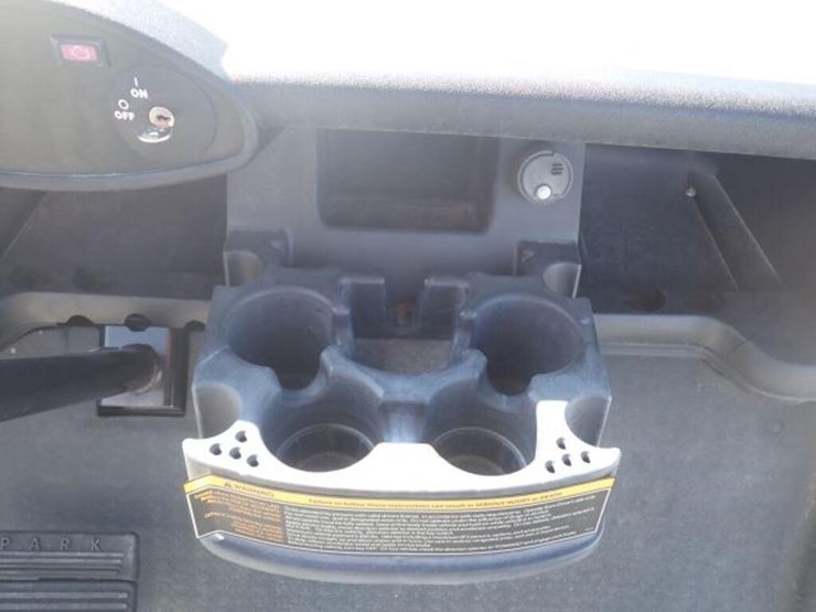 2021-e-z-go-rxv-4-passanger-gas-golf-cart-5621831-image-14