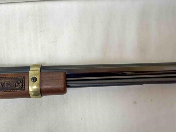 henry-golden-boy-law-enforcement-edition-22lr-rifl-image-8
