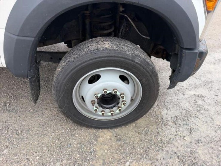 2017-ford-f550-xl-image-36