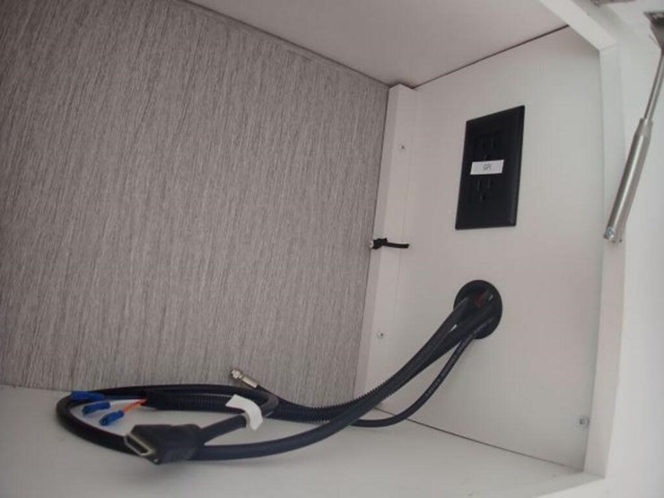 2021-coachmen-pursuit-class-a-motorhome-1f64f5dn1m-image-69