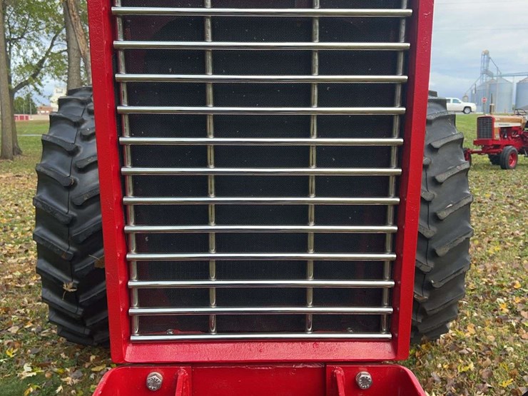 1970-1456-farmall-row-crop-golden-demonstrator-image-9